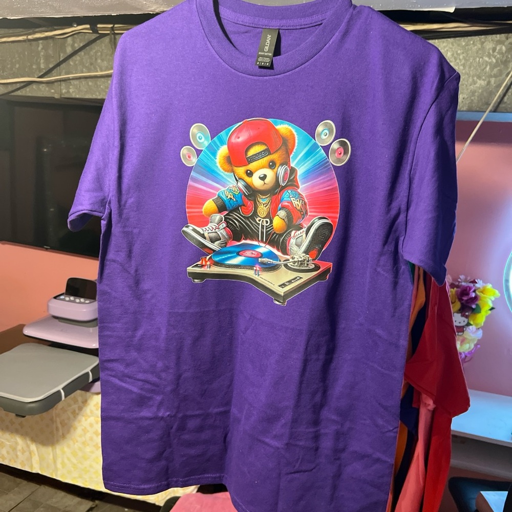 Gildan Purple Graphic T-Shirt